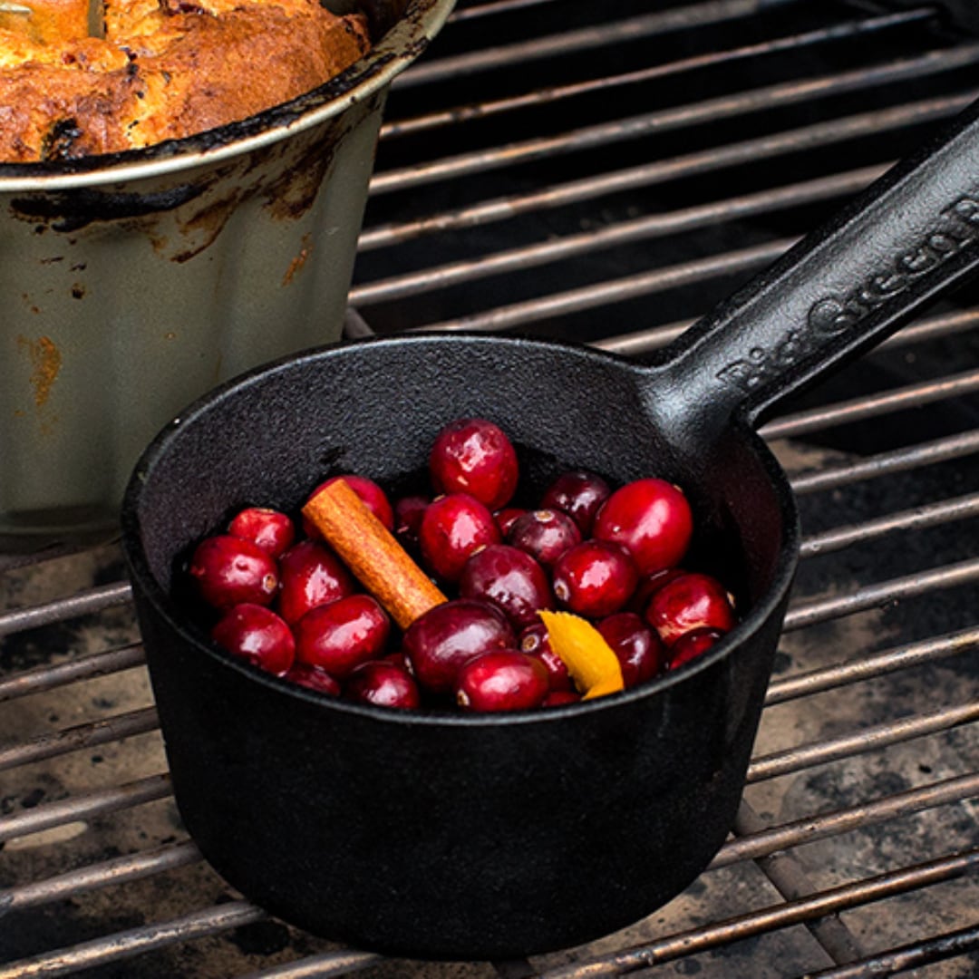 Litinový rendlík na omáčky se štětcem Ø 12 cm, Big Green Egg